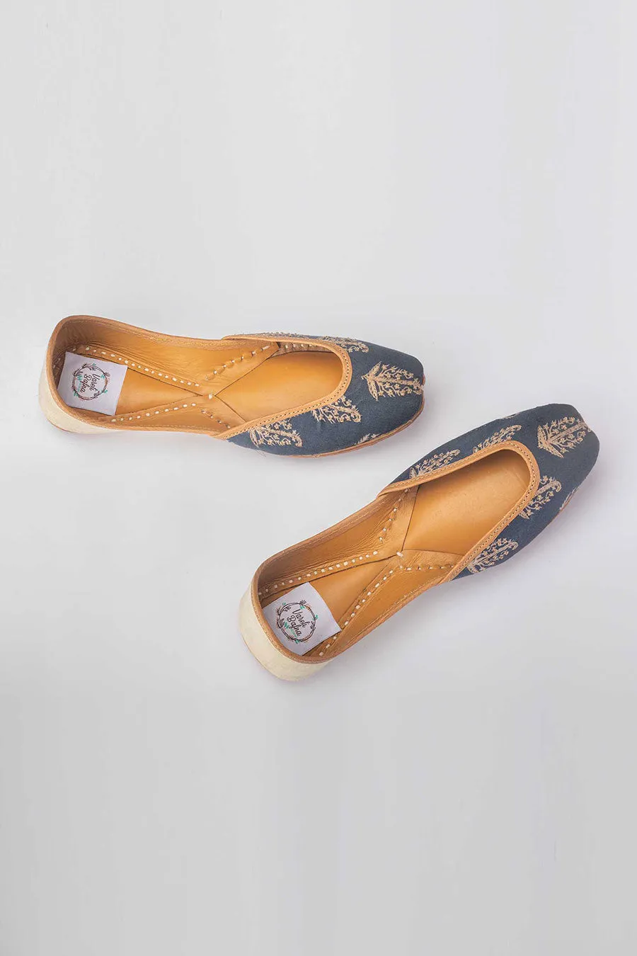 Blue & White Printed Jutti