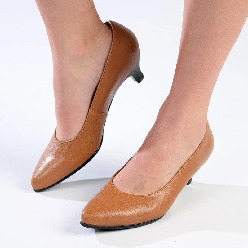 Froggie Spring Leather Penny Court Heel - Tan