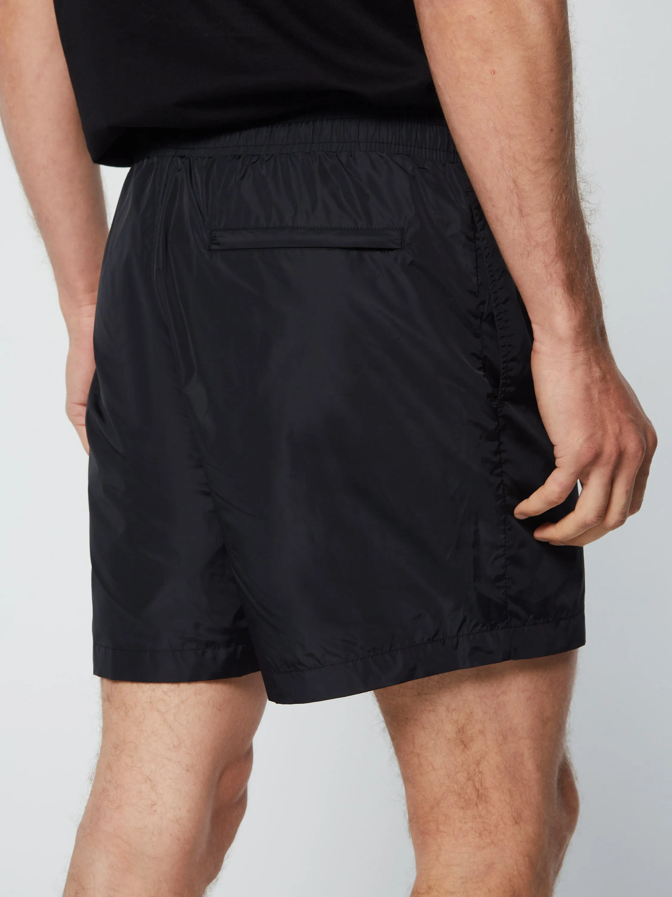 Onda Short- Black Beauty
