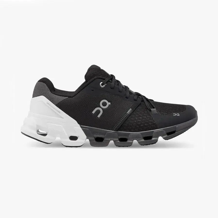 Women's CloudFlyer 4.0 - Black/White